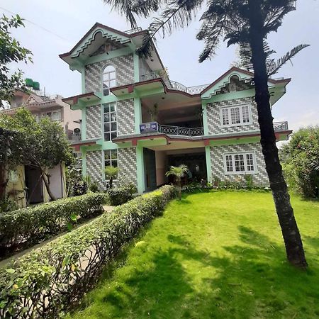 Hotel Village Inn Pokhara Dış mekan fotoğraf