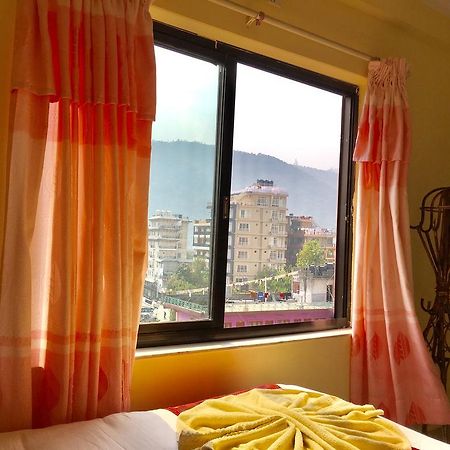 Hotel Fewa Holiday Inn Pokhara Dış mekan fotoğraf