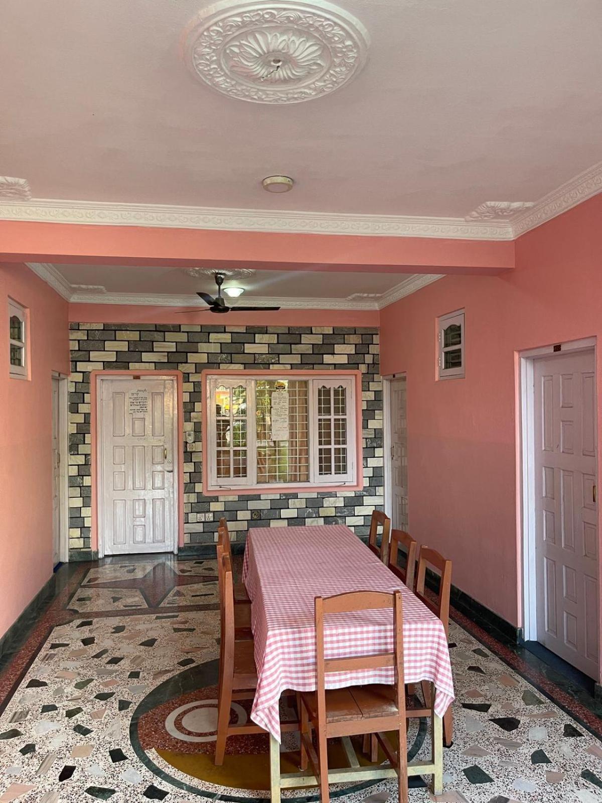 Hotel Village Inn Pokhara Dış mekan fotoğraf
