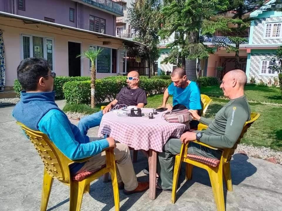 Hotel Village Inn Pokhara Dış mekan fotoğraf