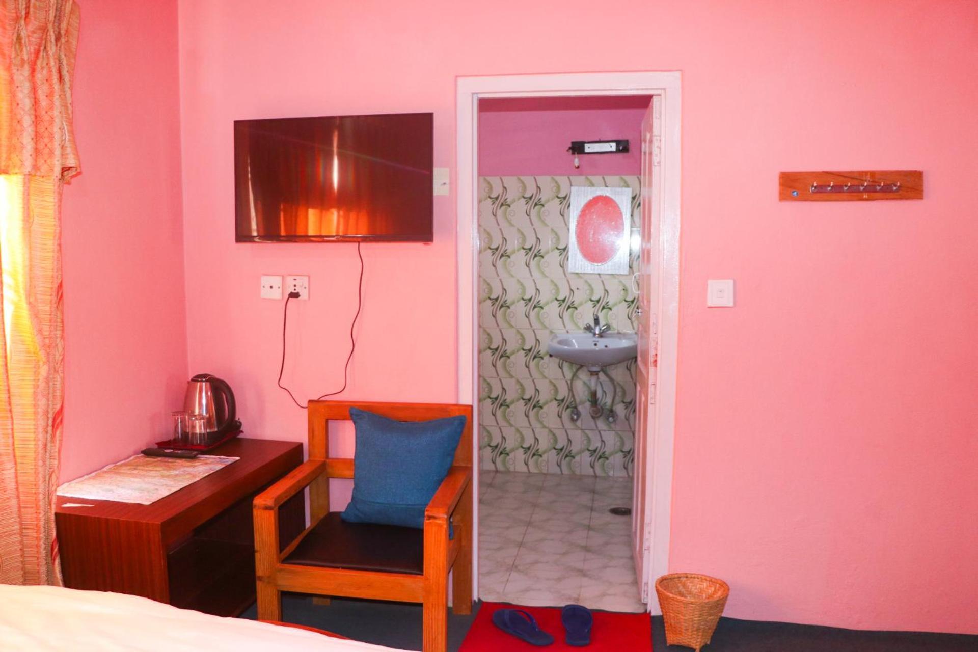 Hotel Village Inn Pokhara Dış mekan fotoğraf