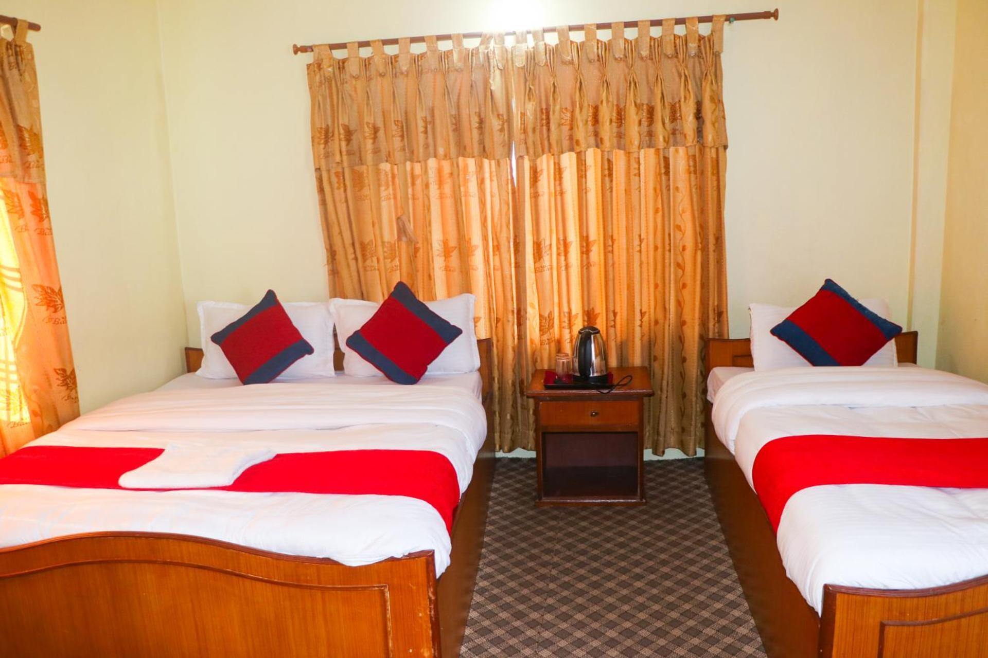 Hotel Village Inn Pokhara Dış mekan fotoğraf