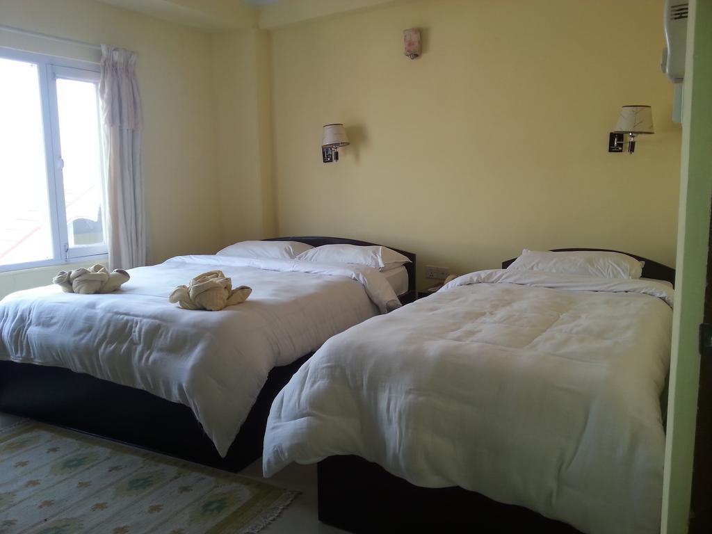 Hotel Village Inn Pokhara Dış mekan fotoğraf